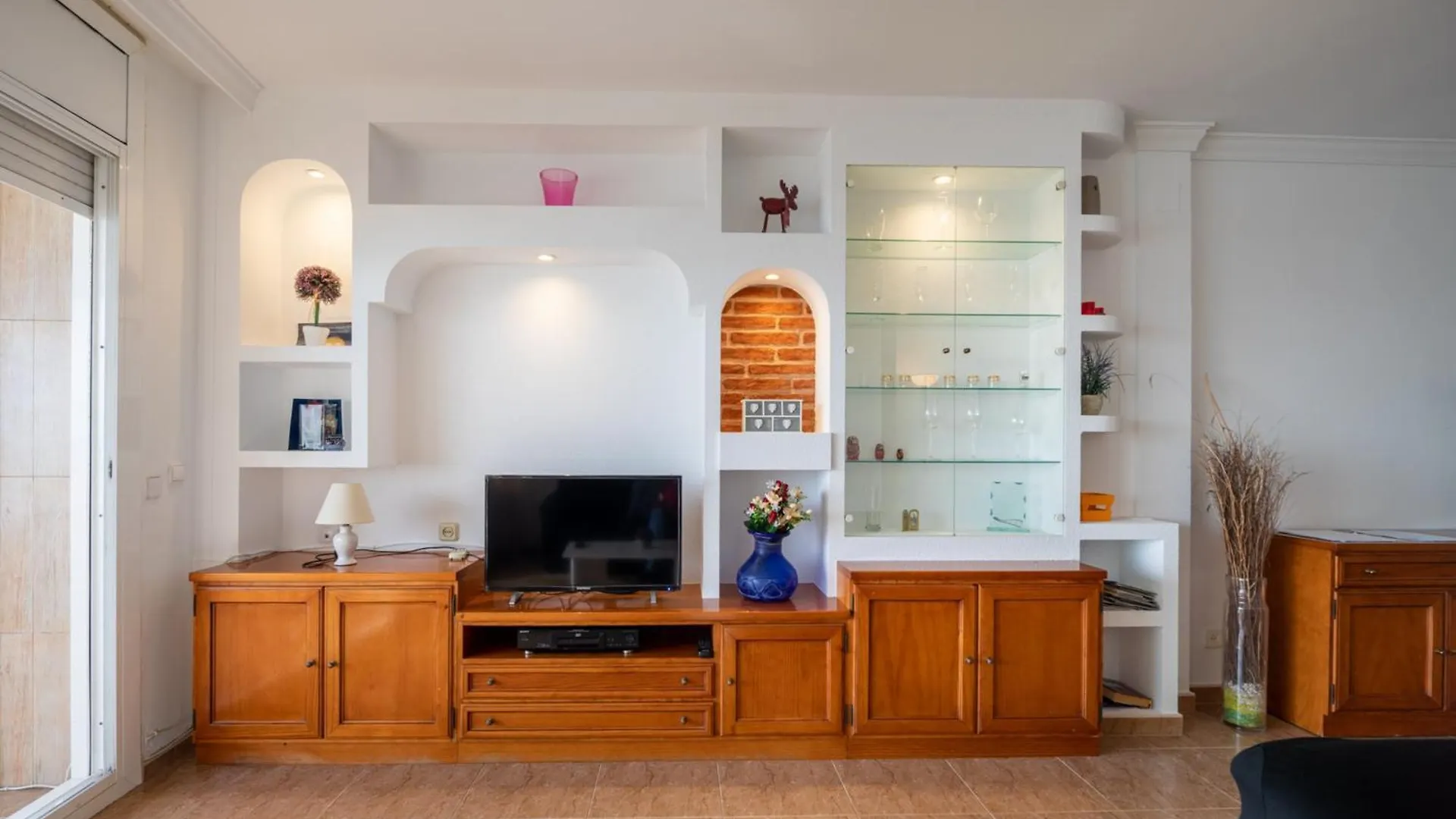 Spacious Apartment With Sea View Terrace In Calafell